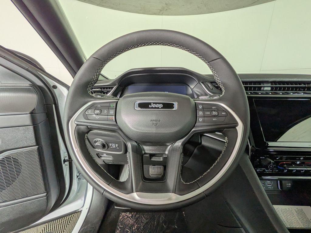 new 2025 Jeep Grand Cherokee L car, priced at $46,631