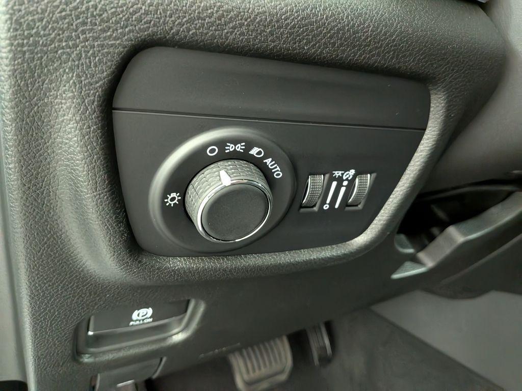 new 2025 Jeep Grand Cherokee L car, priced at $46,631