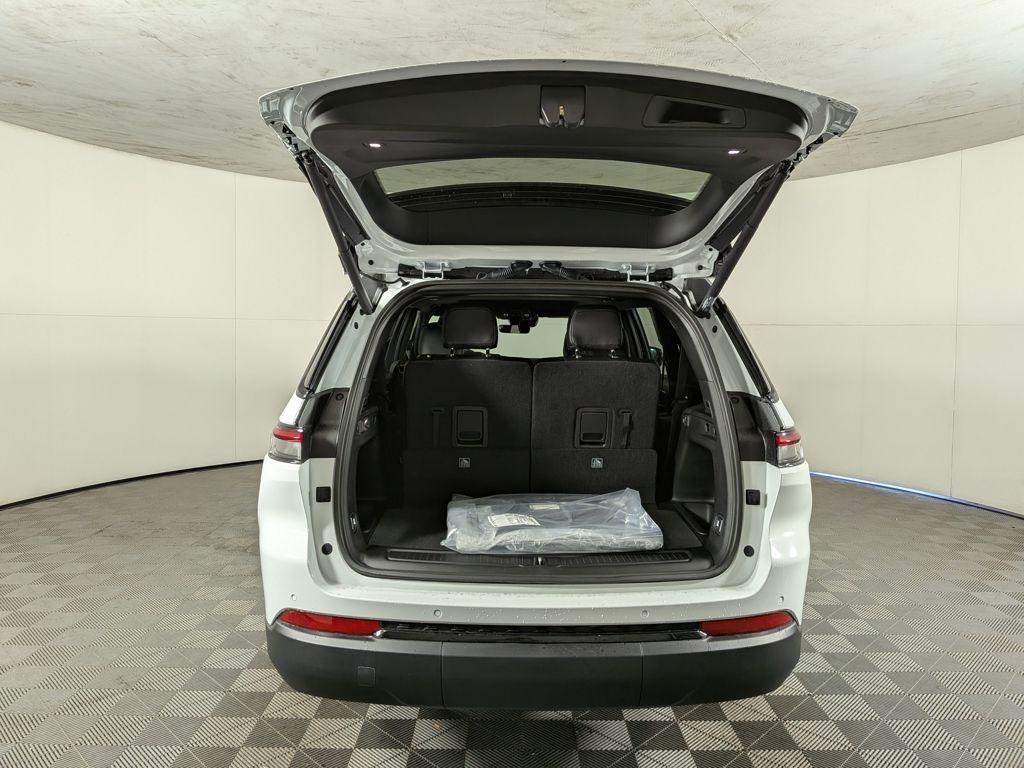 new 2025 Jeep Grand Cherokee L car, priced at $46,631