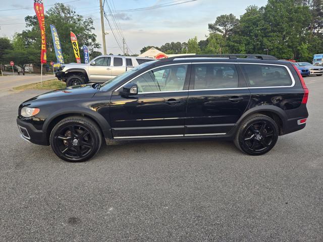 used 2013 Volvo XC70 car, priced at $15,995