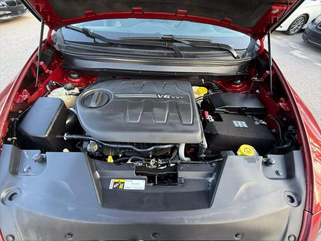 used 2015 Jeep Cherokee car, priced at $10,499