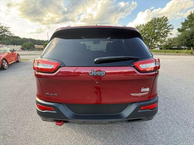used 2015 Jeep Cherokee car, priced at $10,499