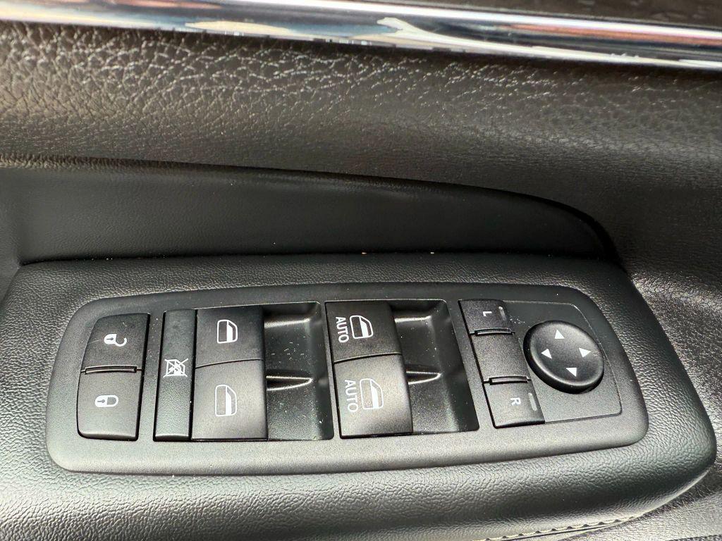 used 2017 Jeep Grand Cherokee car, priced at $11,999