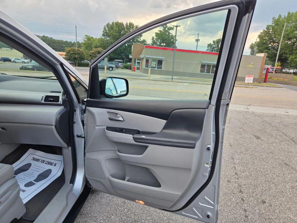 used 2013 Honda Odyssey car, priced at $5,995