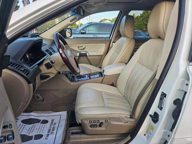 used 2013 Volvo XC90 car, priced at $9,995