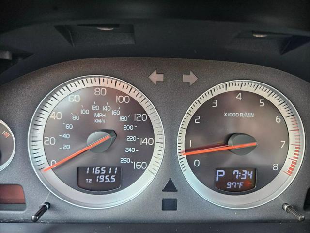 used 2013 Volvo XC90 car, priced at $9,995