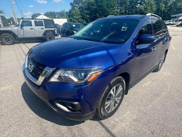 used 2020 Nissan Pathfinder car, priced at $12,299