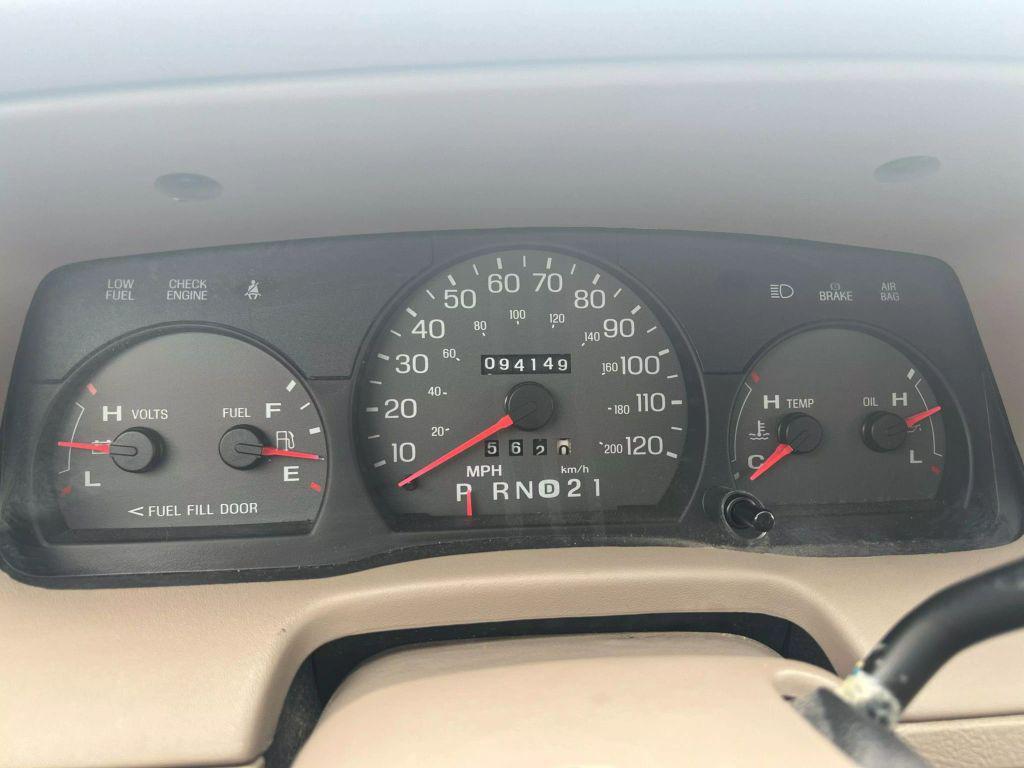used 2004 Mercury Grand Marquis car, priced at $7,299