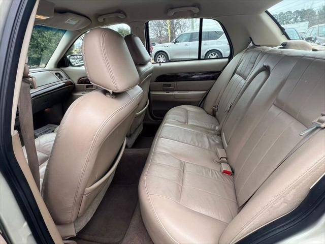 used 2004 Mercury Grand Marquis car, priced at $7,499
