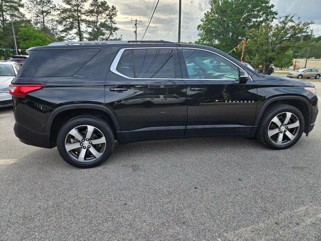 used 2018 Chevrolet Traverse car, priced at $12,499