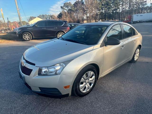 used 2014 Chevrolet Cruze car, priced at $6,999