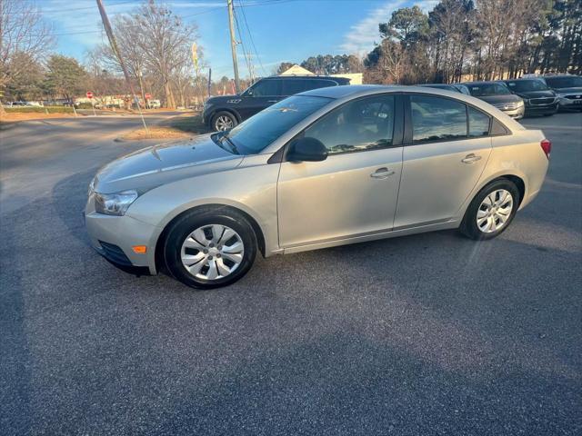 used 2014 Chevrolet Cruze car, priced at $6,999