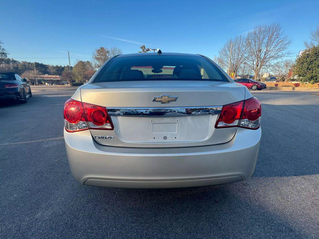 used 2014 Chevrolet Cruze car, priced at $6,799