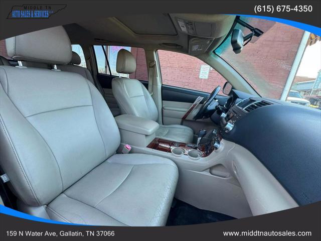 used 2011 Toyota Highlander car, priced at $11,987