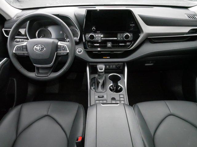 used 2024 Toyota Highlander car, priced at $43,592