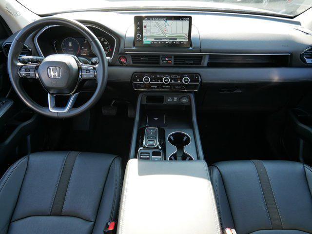 used 2025 Honda Pilot car, priced at $41,995