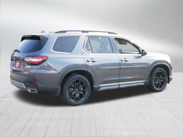 used 2025 Honda Pilot car, priced at $41,995