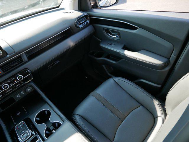 used 2025 Honda Pilot car, priced at $41,995
