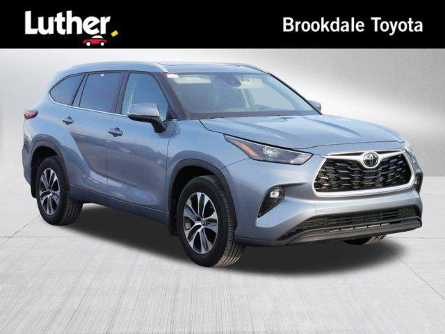 used 2023 Toyota Highlander car, priced at $40,595