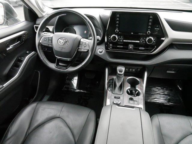 used 2021 Toyota Highlander car, priced at $36,491