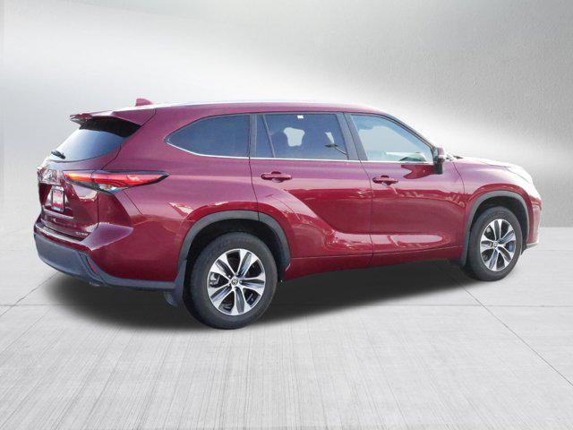 used 2023 Toyota Highlander car, priced at $39,798