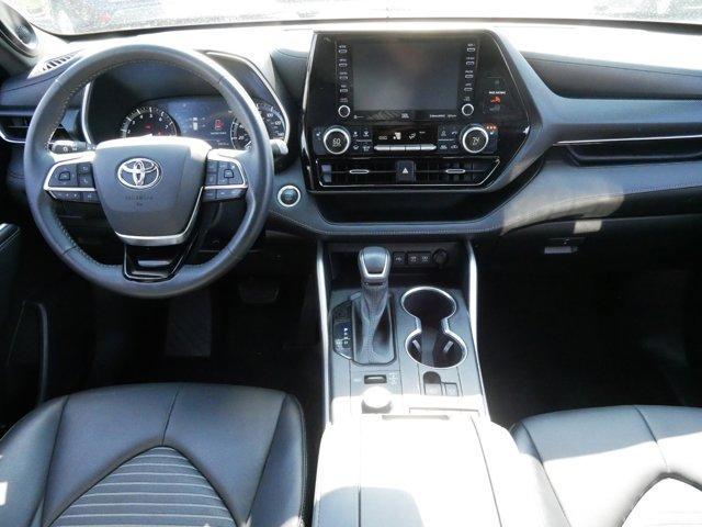 used 2021 Toyota Highlander car, priced at $37,996