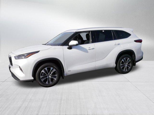 used 2022 Toyota Highlander Hybrid car, priced at $45,995