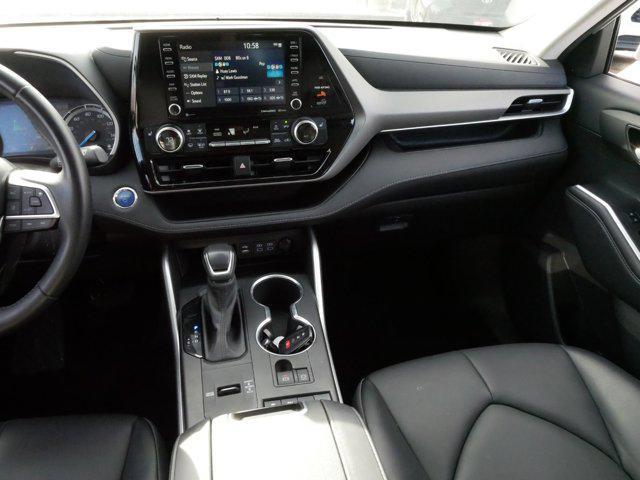 used 2022 Toyota Highlander Hybrid car, priced at $45,995