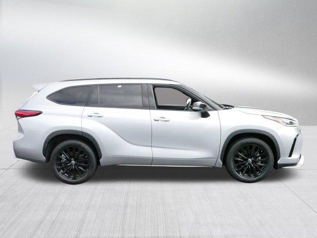 used 2023 Toyota Highlander car, priced at $37,798
