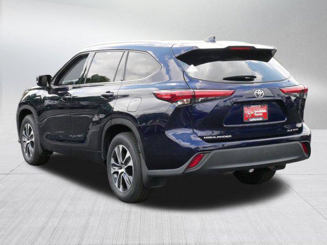 used 2022 Toyota Highlander car, priced at $36,596