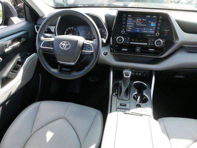 used 2021 Toyota Highlander car, priced at $35,995