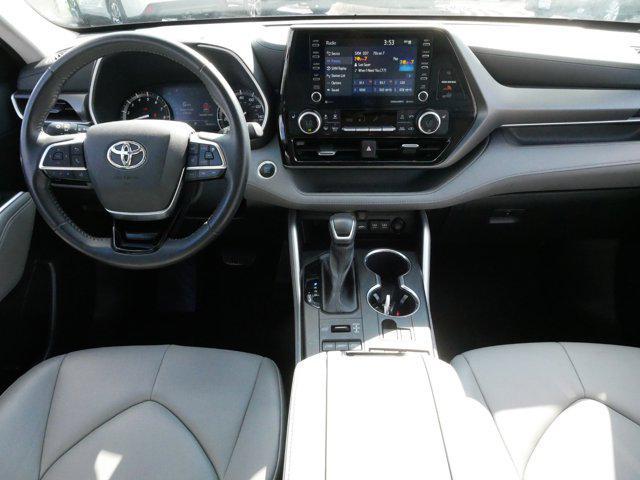 used 2021 Toyota Highlander car, priced at $35,995