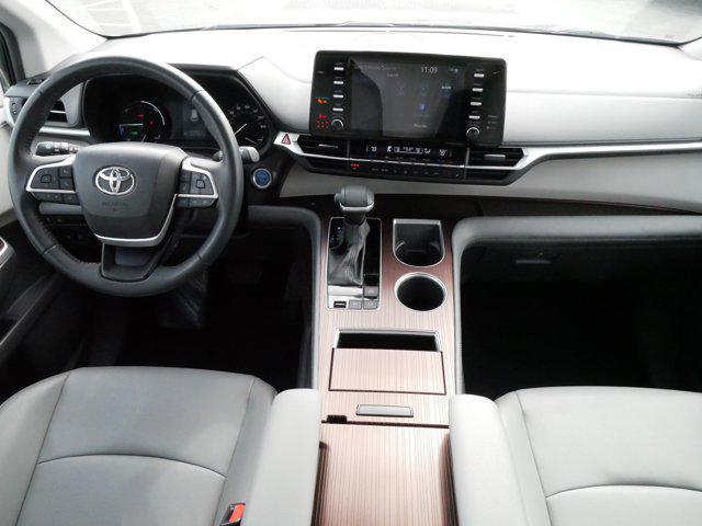 used 2024 Toyota Sienna car, priced at $42,596