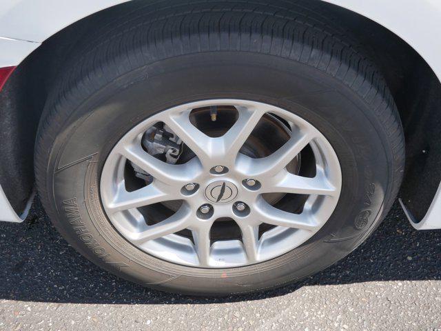used 2023 Chrysler Pacifica car, priced at $23,852