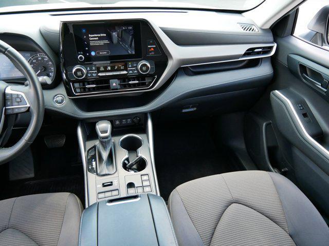 used 2023 Toyota Highlander car, priced at $35,995