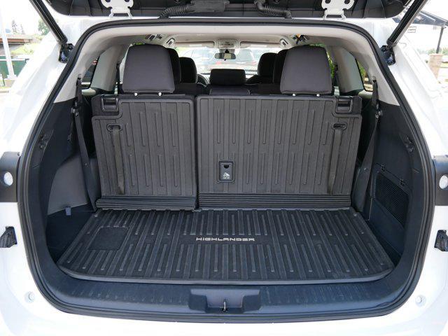 used 2023 Toyota Highlander car, priced at $35,995