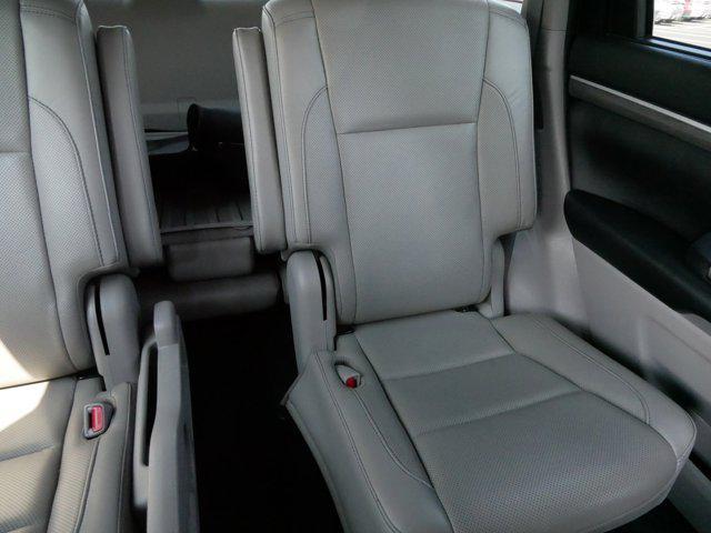 used 2019 Toyota Highlander car, priced at $27,995
