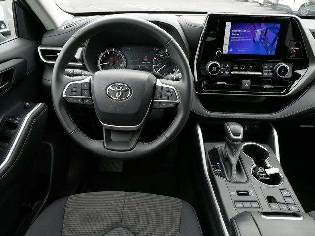 used 2023 Toyota Highlander car, priced at $38,995