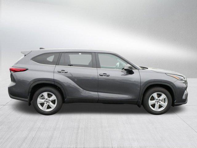 used 2023 Toyota Highlander car, priced at $38,995