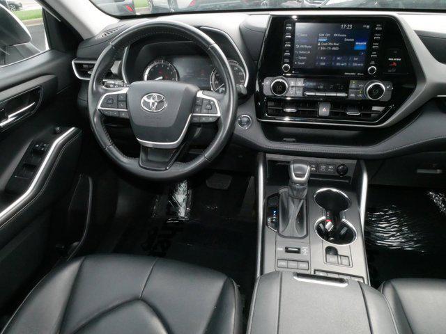 used 2022 Toyota Highlander car, priced at $34,995