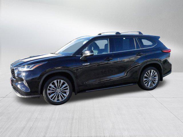 used 2021 Toyota Highlander Hybrid car, priced at $30,995