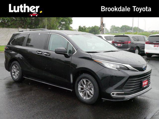 used 2023 Toyota Sienna car, priced at $41,495