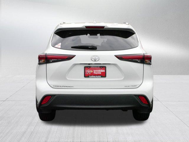 used 2024 Toyota Highlander car, priced at $43,997