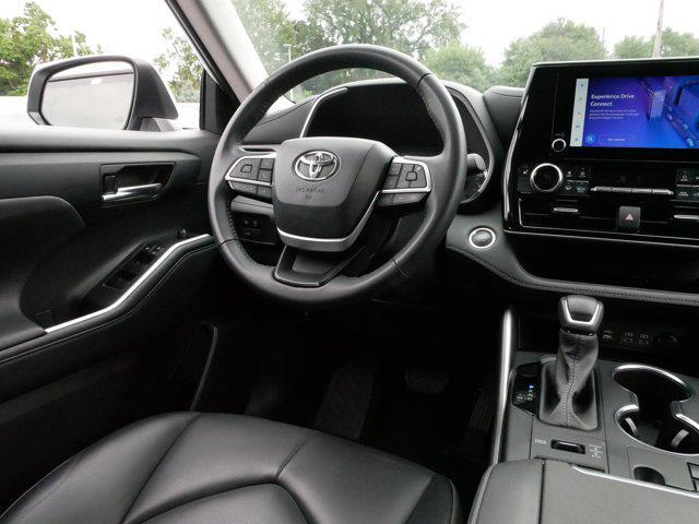 used 2024 Toyota Highlander car, priced at $43,997