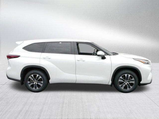 used 2024 Toyota Highlander car, priced at $43,997
