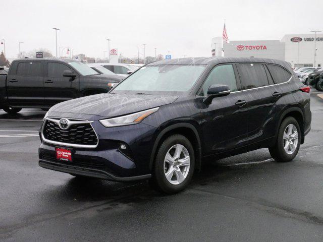 used 2020 Toyota Highlander car, priced at $30,495