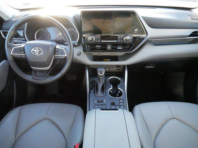 used 2023 Toyota Highlander car, priced at $40,495