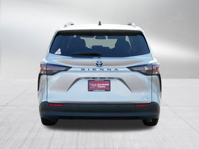 used 2023 Toyota Sienna car, priced at $39,671
