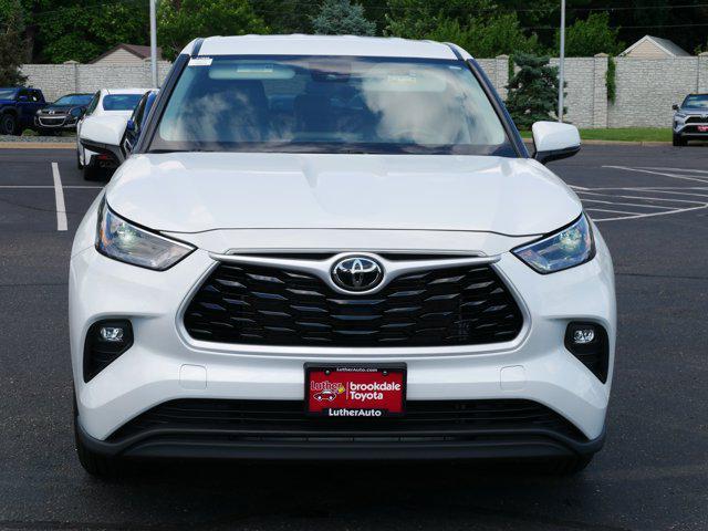 used 2023 Toyota Highlander car, priced at $35,995