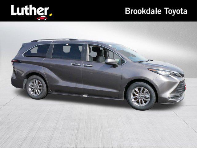 used 2023 Toyota Sienna car, priced at $38,991
